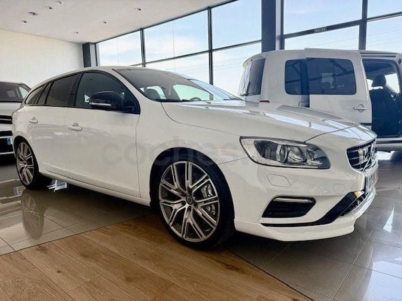 Begagnad Volvo V60 367 HK (269 kW) 2016 Vit Kombi