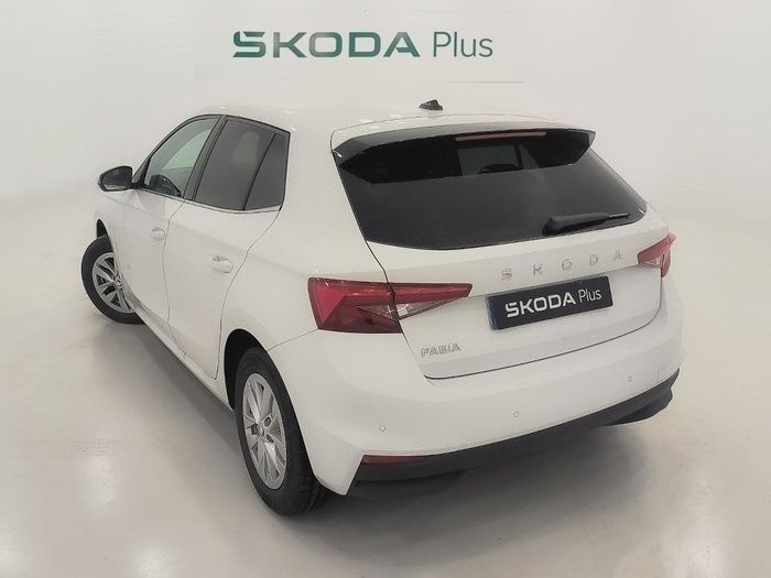 Blanco Usado 2024 Skoda Fabia Selection Utilitario | 16.750 € (Precio justo) - Imagen 1/4