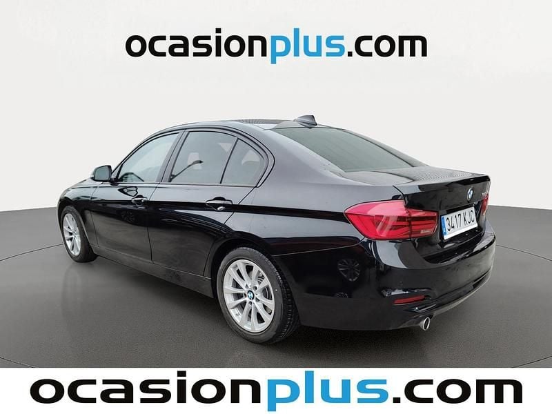 Usado BMW 318 150 CV (110 kW) 2018 Negro Berlina