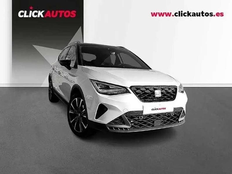 Usado Seat Arona FR 116 CV (85 kW) 2025 Blanco SUV