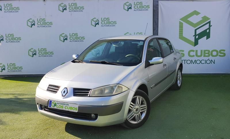Gris Usado 2004 Renault Mégane Cabriolet Dynamique Descapotable | 3200 € (Precio justo) - Imagen 1/4