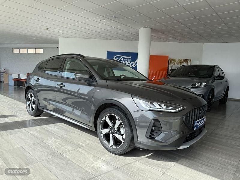 Gris Usado 2024 Ford Focus Active Berlina | 20.995 € (Buen precio) - Imagen 1/4