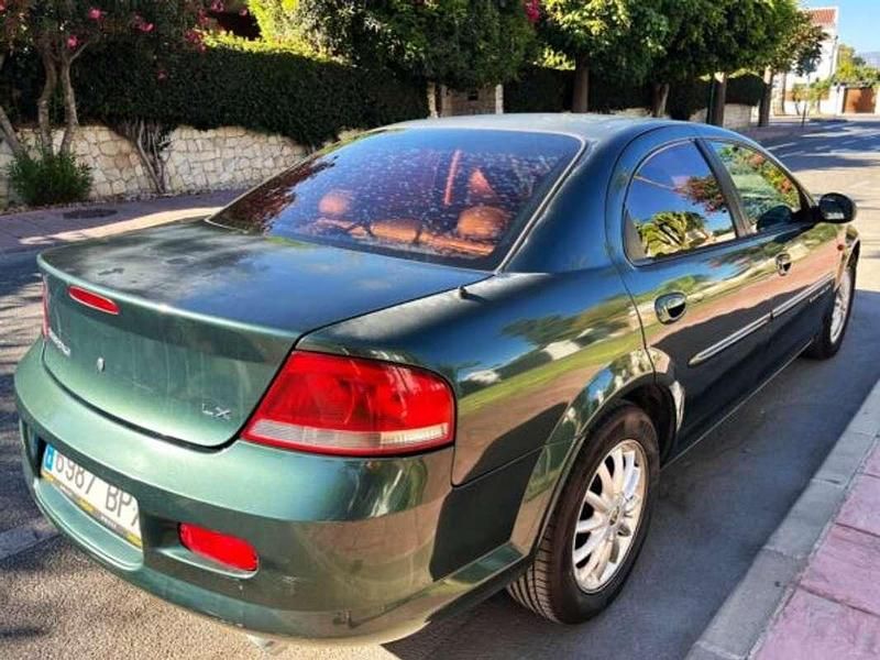 Usado Chrysler Sebring 203 CV (149 kW) 2001 Verde Berlina