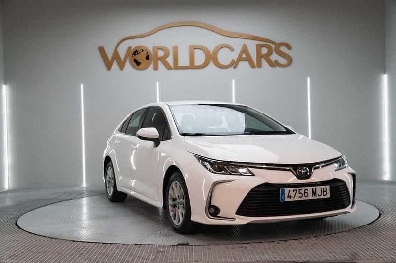 Usado Toyota Corolla Active 122 CV (89 kW) 2022 Blanco Berlina