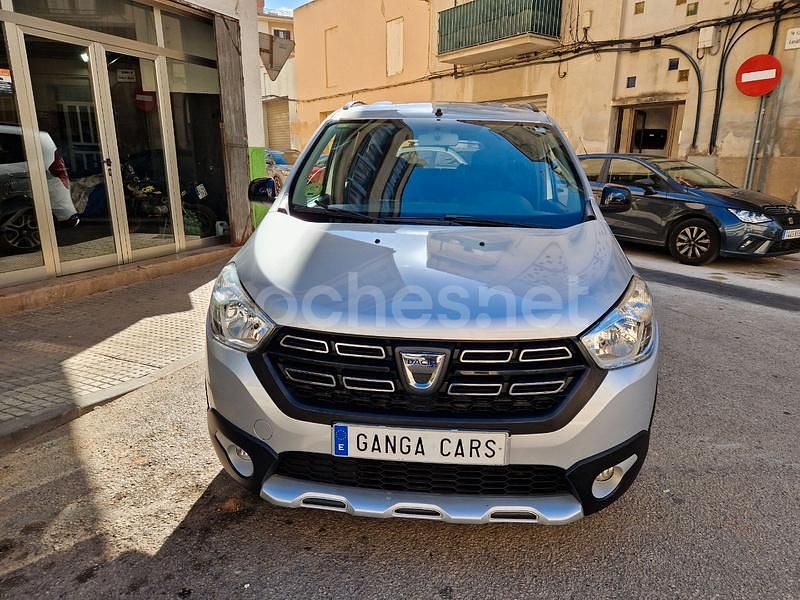 Usado Dacia Lodgy Stepway 102 CV (75 kW) 2018 Gris / plata Monovolumen