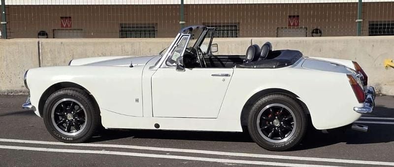 Blanco Usado 1971 MG B Descapotable | 15.900 € - Imagen 1/1