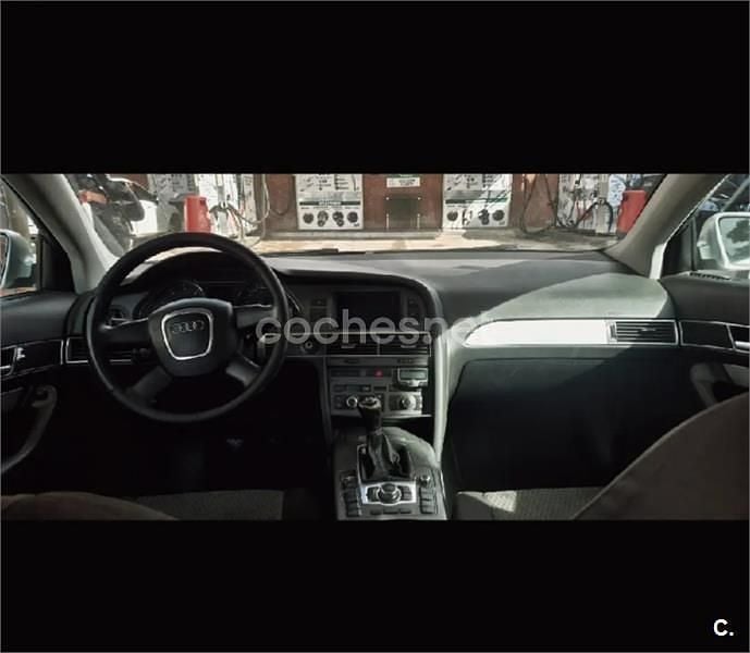 Usado Audi A6 140 CV (102 kW) 2005 Gris / plata Berlina