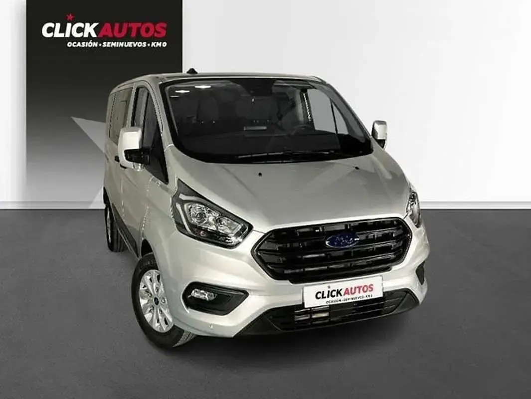 Usado Ford Transit Custom Trend 131 CV (96 kW) 2024 Plateado Familiar