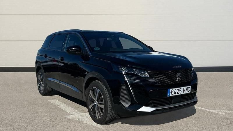 Usado Peugeot 5008 Allure 130 CV (95 kW) 2024 Negro SUV