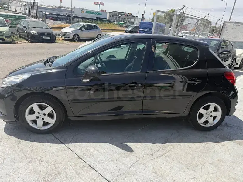 Usado Peugeot 207 Sport 95 CV (69 kW) 2009 Negro Berlina