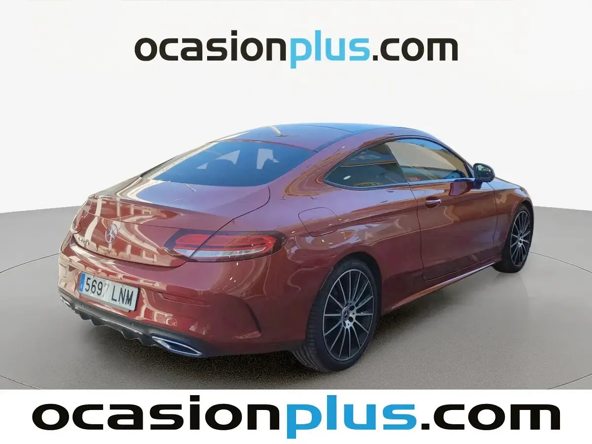 Usado Mercedes 220 AMG 194 CV (142 kW) 2021 Rojo Coupe