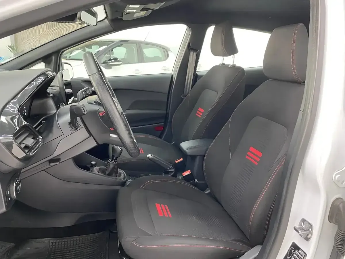 Usado Ford Fiesta ST-Line 125 CV (91 kW) 2022 Blanco Berlina