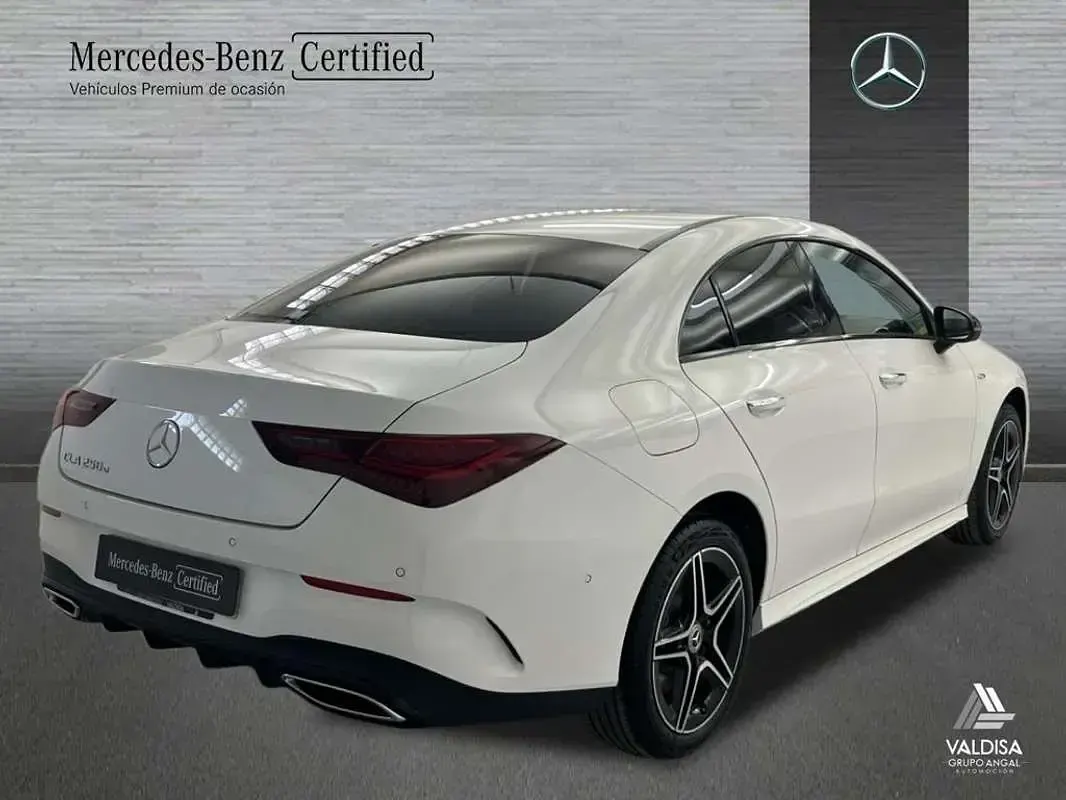 Usado Mercedes CLA250e 218 CV (160 kW) 2025 Berlina