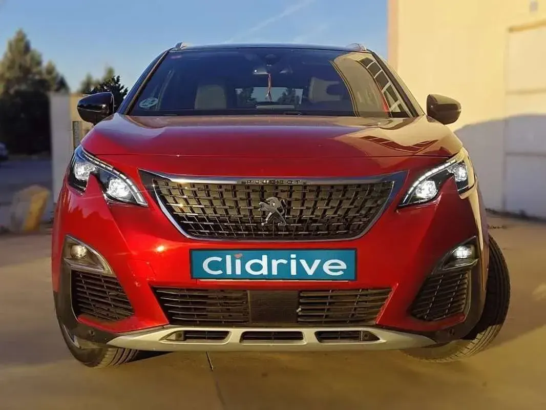 Usado Peugeot 3008 GT-line 131 CV (96 kW) 2020 Rojo SUV