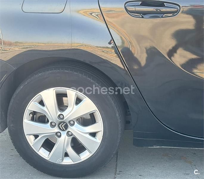 Negro Usado 2015 Citroën Grand C4 Picasso PureTech Monovolumen | 10.200 € (Un poco caro) - Imagen 1/1