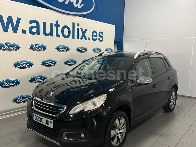 Negro Usado 2015 Peugeot 2008 Style SUV | 8400 € (Precio justo) - Imagen 1/4