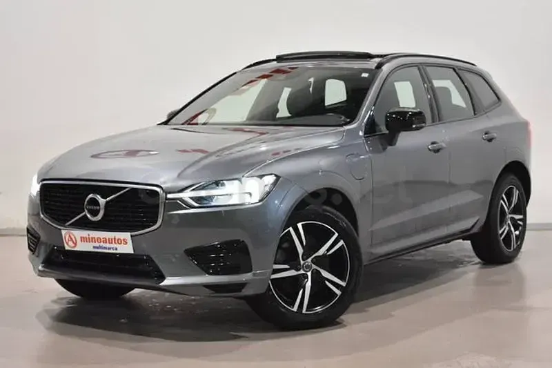 Usado Volvo XC60 R-Design 390 CV (286 kW) 2020 Gris / plata SUV