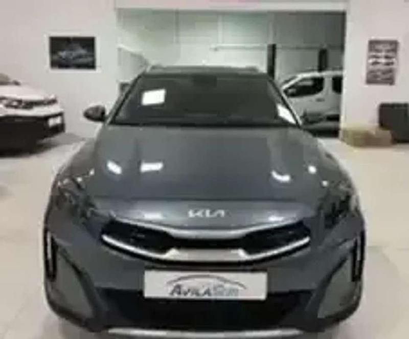 Usado Kia XCeed 160 CV (117 kW) 2023 Gris SUV