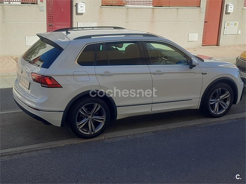 Blanco Usado 2020 VW Tiguan R-line SUV | 27.200 € (Precio justo) - Imagen 1/4