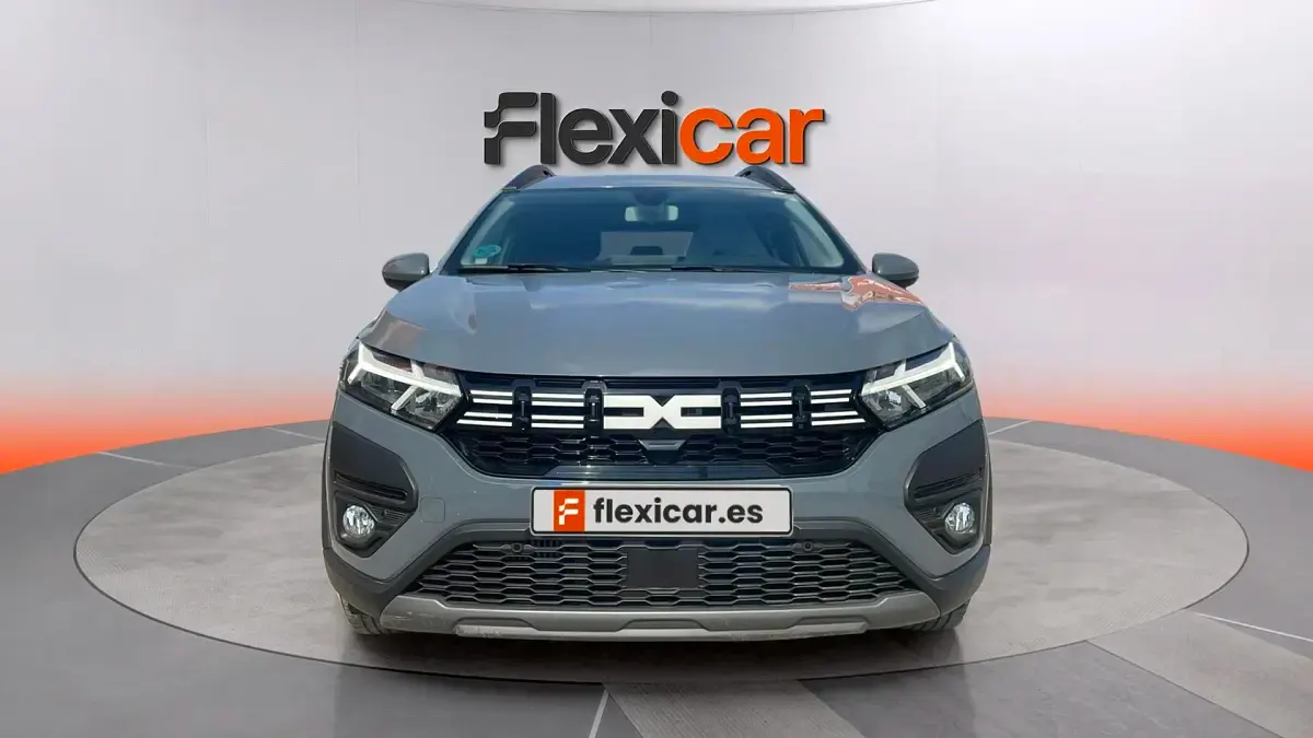 Usado Dacia Jogger Expression 110 CV (80 kW) 2024 Gris Monovolumen
