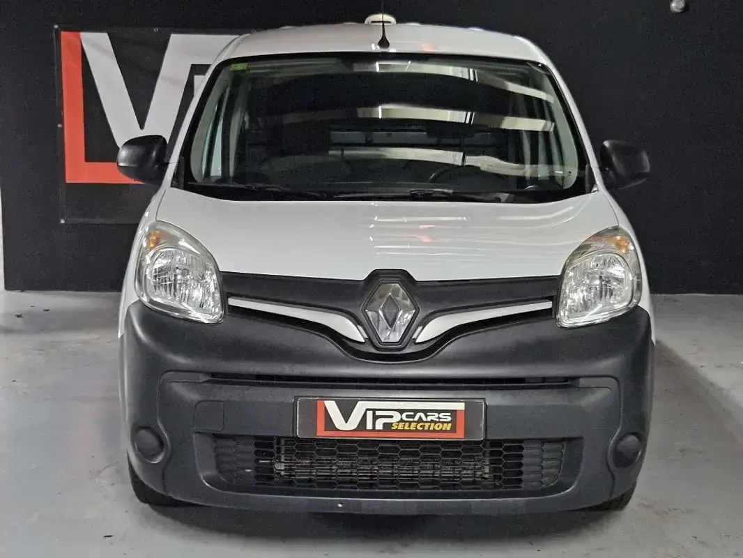 Usado Renault Kangoo 80 CV (58 kW) 2020 Blanco Monovolumen