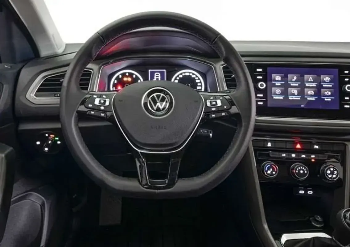 Usado VW T-Roc 110 CV (80 kW) 2021 Gris SUV