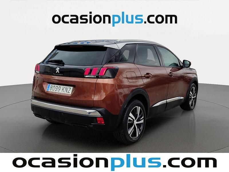 Usado Peugeot 3008 Allure 130 CV (95 kW) 2018 Marrón SUV