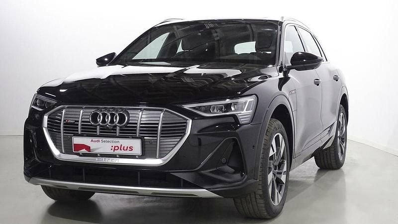 Negro Usado 2022 Audi e-tron S-line plus SUV | 65.400 € - Imagen 1/4