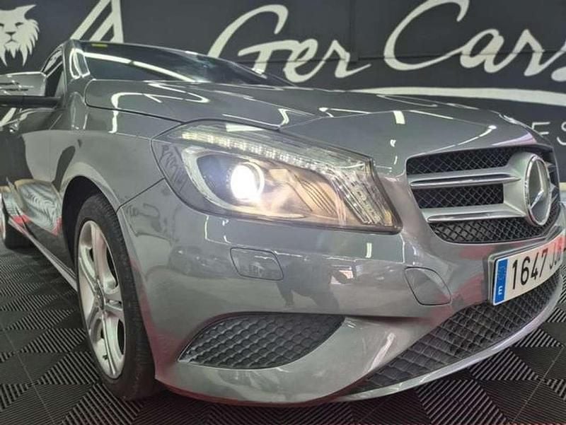 Usado Mercedes A200 136 CV (100 kW) 2015 Gris Utilitario