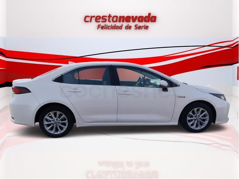 Usado Toyota Corolla Active 122 CV (89 kW) 2020 Blanco Berlina