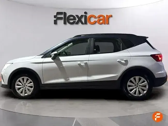 Używany Seat Arona Style 110 KM (80 kW) 2022 Biały SUV