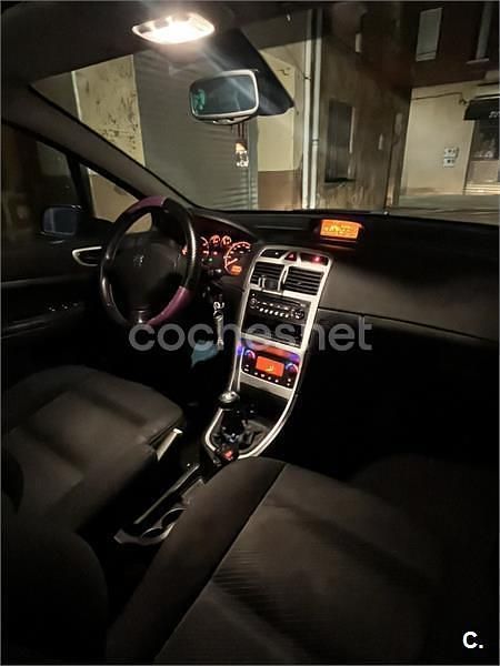 Usado Peugeot 307 90 CV (66 kW) 2006 Gris / plata Berlina