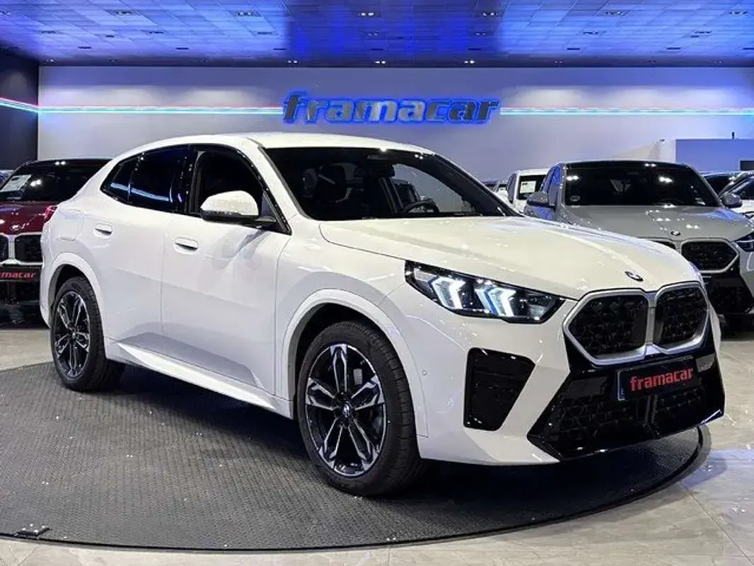 Usado BMW X2 Sport Line 163 CV (119 kW) 2025 Blanco SUV