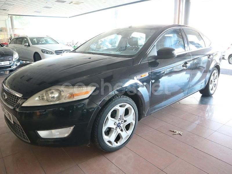 Usado Ford Mondeo Trend 140 CV (102 kW) 2008 Negro Berlina