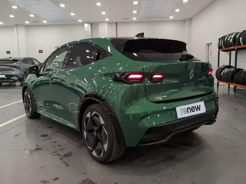 Nuevo Renault Clio V Techno 160 CV (117 kW) 2025 Verde absoluto Berlina
