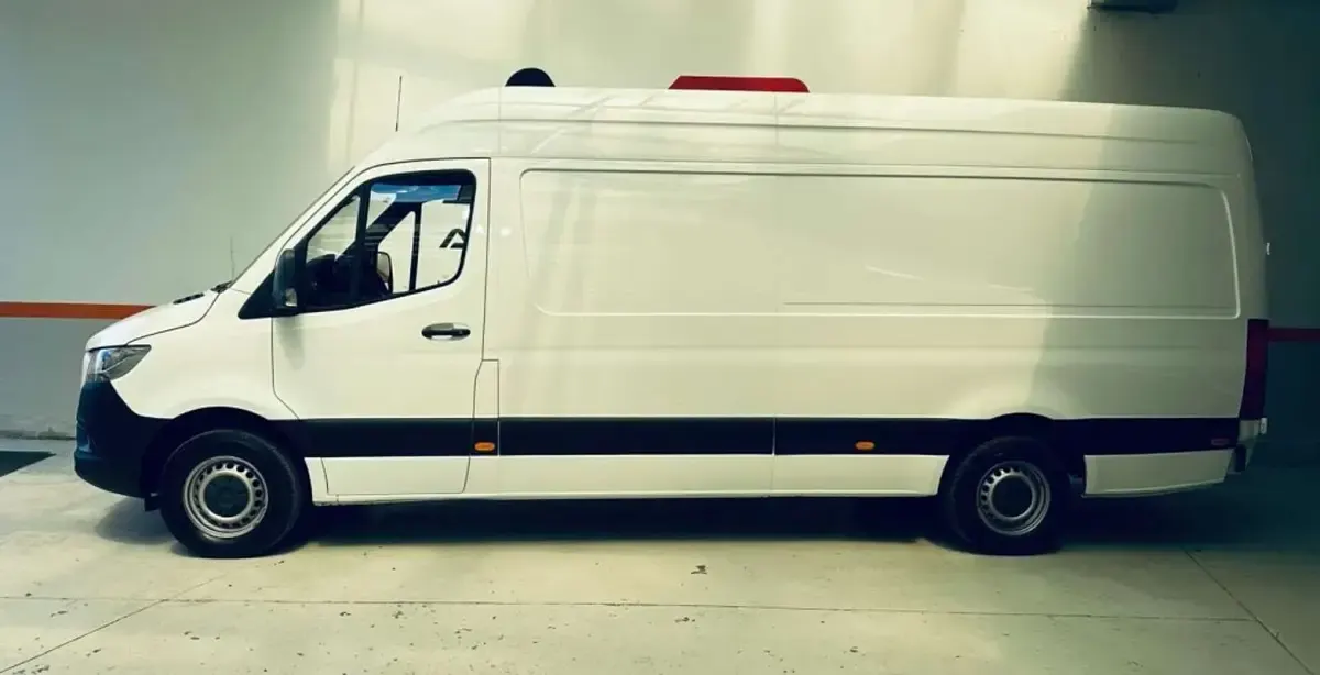 Usado Mercedes Sprinter 150 CV (110 kW) 2022 Blanco Van