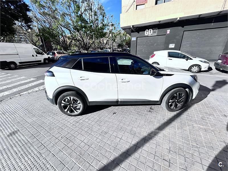 Usado Peugeot 2008 GT 130 CV (95 kW) 2022 Blanco SUV