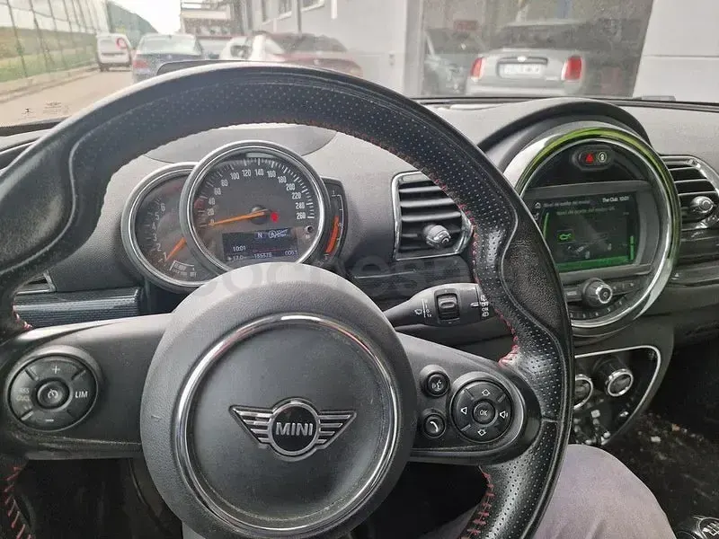 Usado Mini Cooper S Clubman 192 CV (141 kW) 2019 Verde Familiar