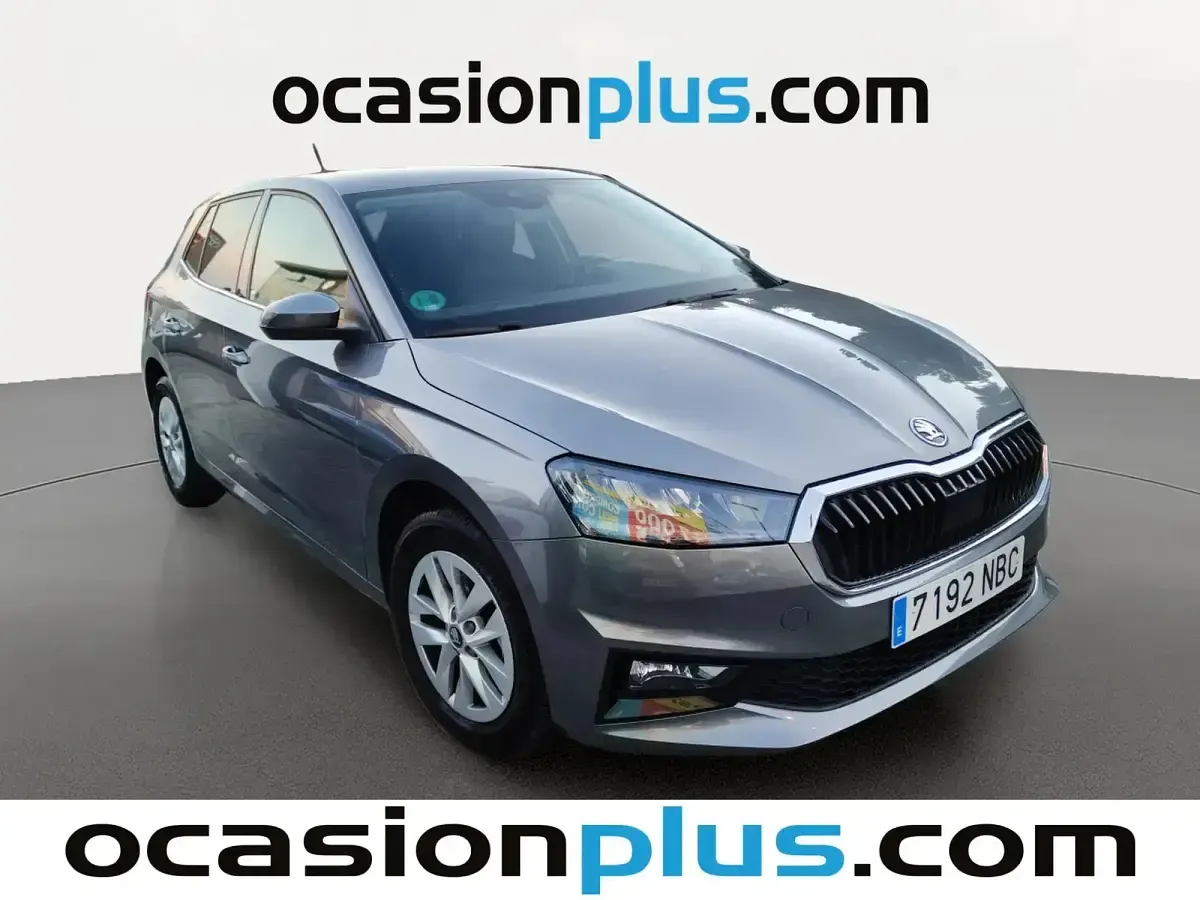 Usado Skoda Fabia Selection 115 HP (84 kW) 2025 Cinzento Sedan