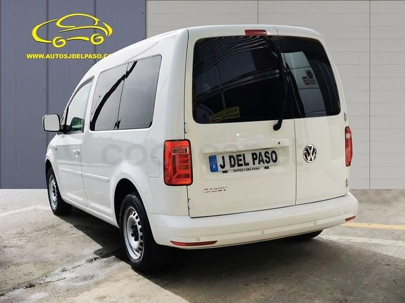 Usado VW Caddy Edition 102 CV (75 kW) 2018 Blanco Monovolumen