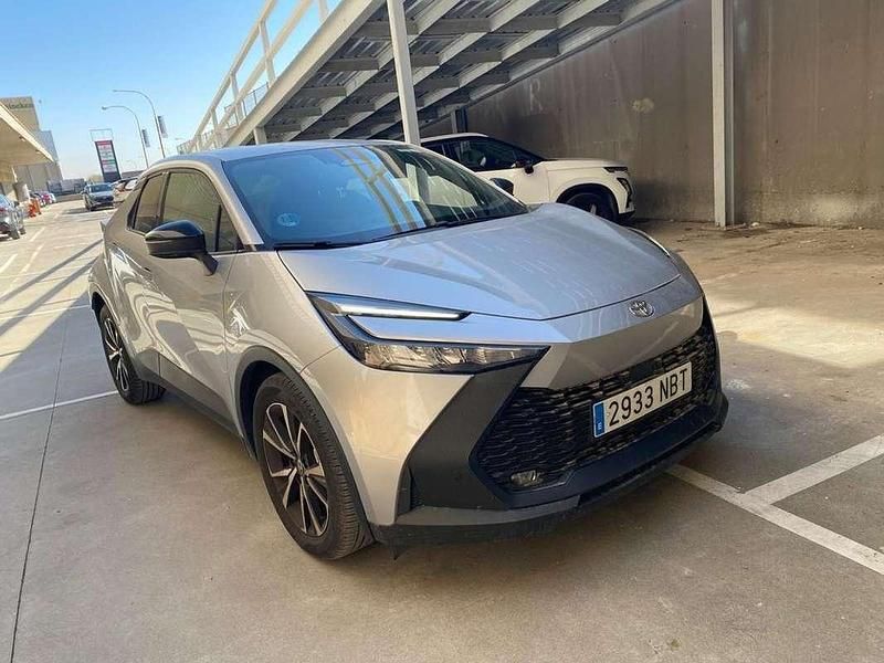 Usado Toyota C-HR Advance 141 CV (103 kW) 2025 Gris SUV