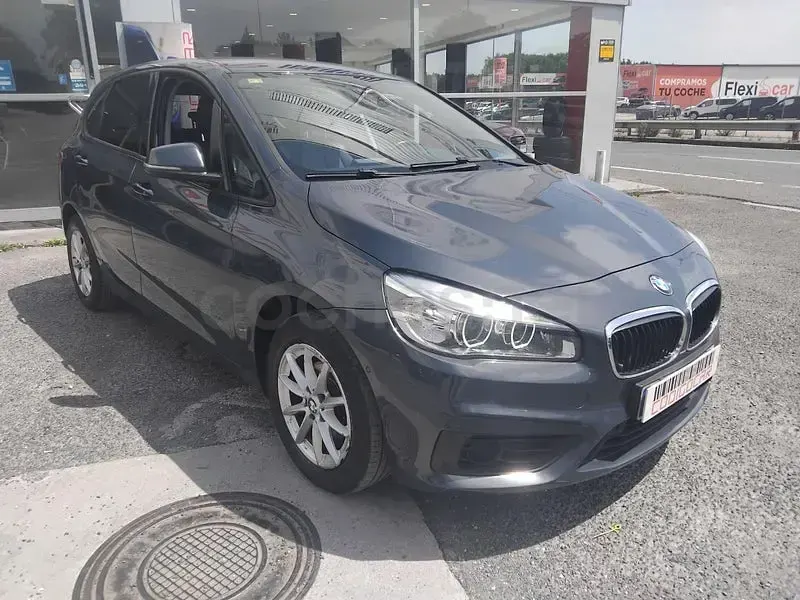 Usado BMW 216 Active Tourer Comfort Edition 116 CV (85 kW) 2015 Gris / plata Monovolumen