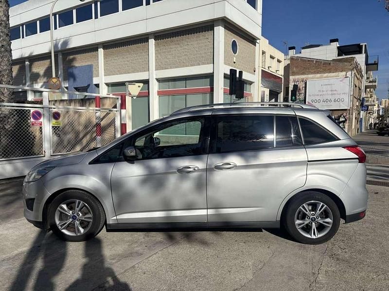 Usado Ford Grand C-Max Titanium 116 CV (85 kW) 2015 Plateado Monovolumen