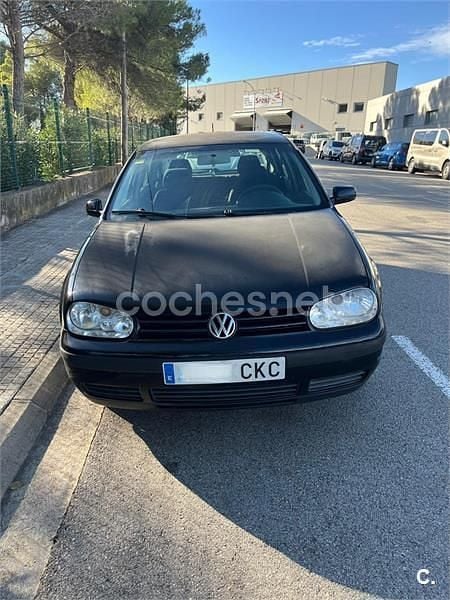 Negro Usado 2003 VW Golf IV Familiar | 1850 € (Super precio) - Imagen 1/4