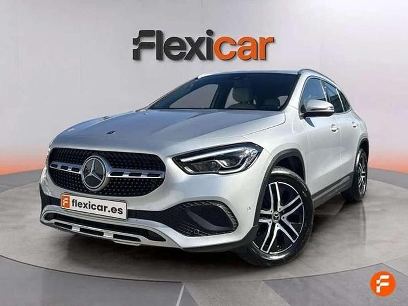 Usado Mercedes GLA200 150 CV (110 kW) 2020 Gris SUV