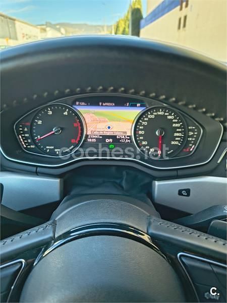 Usado Audi A4 Advanced Plus 150 CV (110 kW) 2017 Negro Familiar