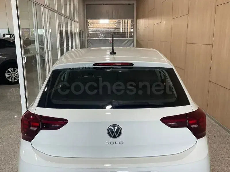 Usado VW Polo Life 95 CV (69 kW) 2023 Blanco Utilitario