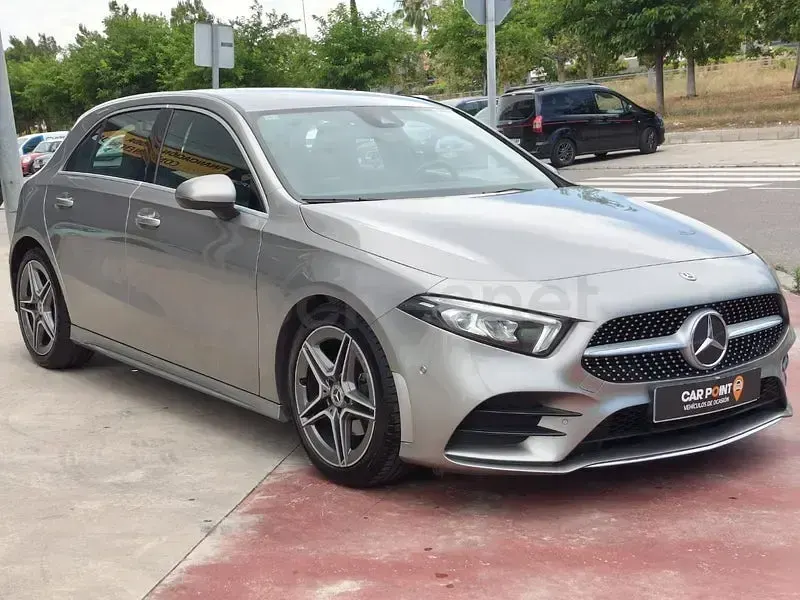 Usado Mercedes A180 116 CV (85 kW) 2020 Beige Berlina