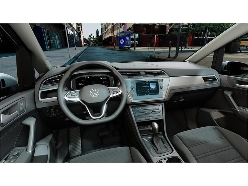 Nuevo VW Touran 150 CV (110 kW) 2025 Gris delfin Monovolumen