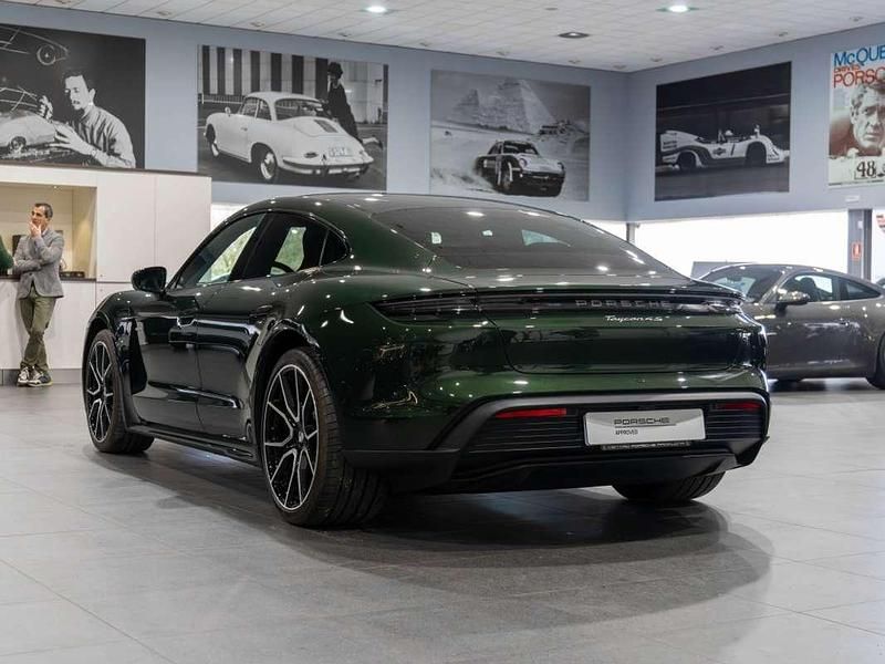 Usado Porsche Taycan 4S 400 kW (544 CV) 2025 Verde Berlina